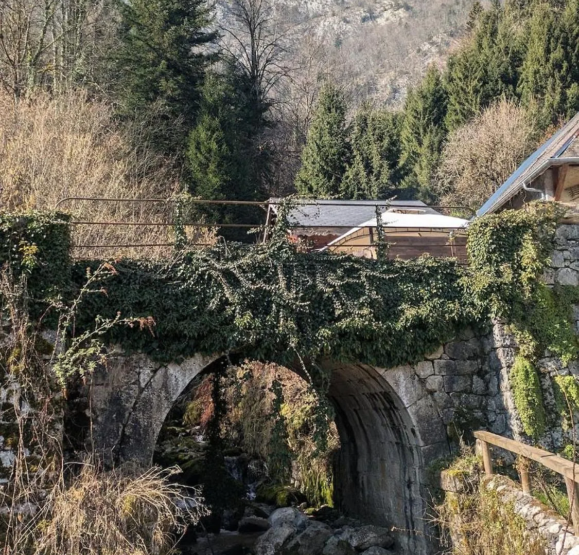 Le Gite De Saury Lathuile